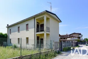 House in Meda