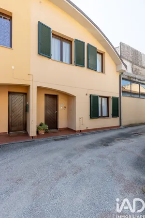 Appartamento 5 locali in Ponsacco