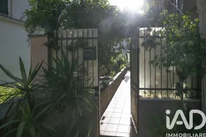 Appartamento 6 locali e più in Genova