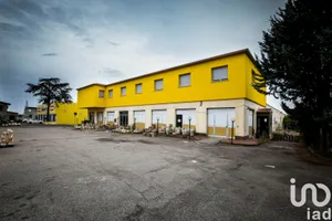 Shop/Premises commercial in Viterbo