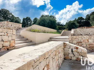 Townhouse in Cisternino