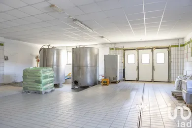 Shop/Premises commercial in Recanati