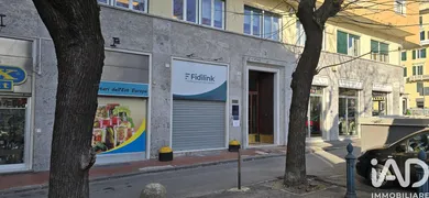Shop/Premises commercial in Genova
