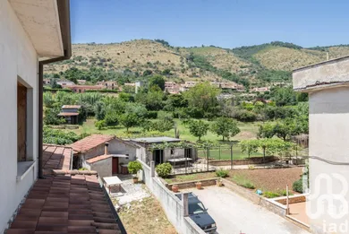 Casa/Villa in Tivoli