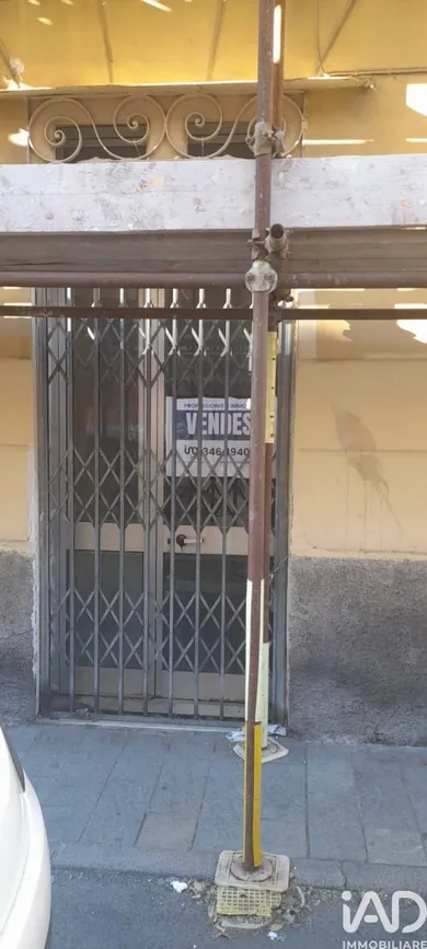 Shop/Premises commercial in Savona