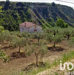 Villetta a schiera in Notaresco