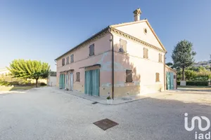 Chiatta / Casa galleggiante in Osimo