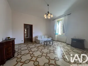 Appartamento 6 locali e più in Longobardi