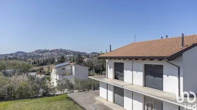 Casa/Villa in Osimo