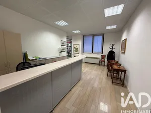 Shop/Premises commercial in Reggio nell'Emilia