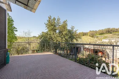 House in Monte San Vito