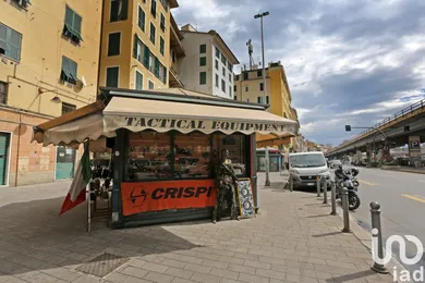 Business premises in Genova