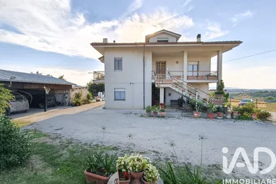 Villetta a schiera in Montegiorgio