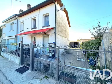 Casa / Villa  indipendente in Frassinelle Polesine
