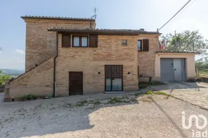 House in Urbisaglia