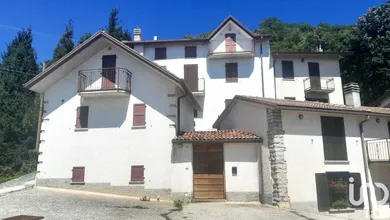 Edificio in Torre de' Busi