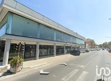 Negozio / locale commerciale in Giulianova