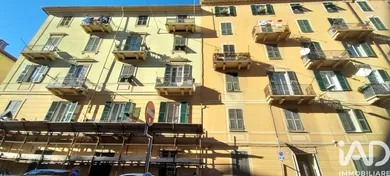 Shop/Premises commercial in Savona