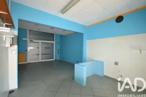 Shop/Premises commercial in Molare