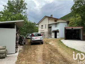 Villetta a schiera in Sassoferrato