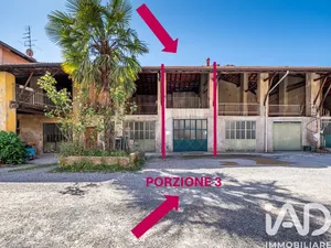 Posto auto in Rovello Porro