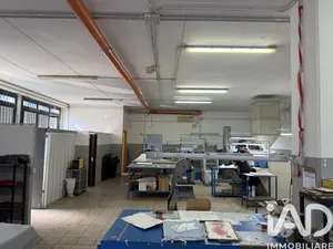 Shop/Premises commercial in Arezzo