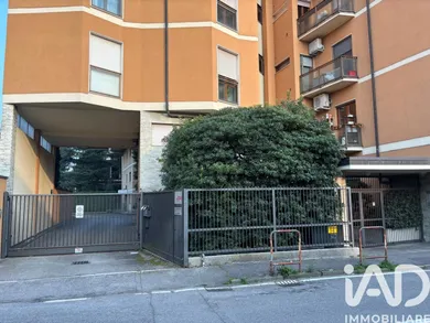 Negozio / locale commerciale in Vimercate