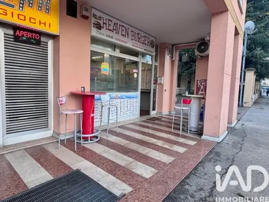 Shop/Premises commercial in Vicenza