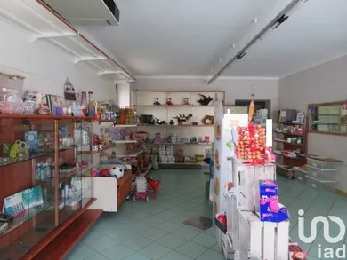 Negozio / locale commerciale in Villar Pellice