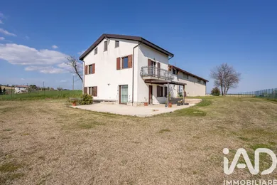 Villetta a schiera in Jesi