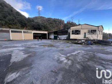 Shop/Premises commercial in Genova
