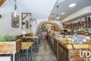 Negozio / locale commerciale in Loreto