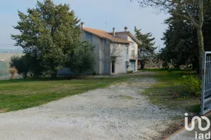 Villetta a schiera in Belvedere Ostrense