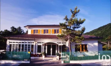 Shop/Premises commercial in Arcevia