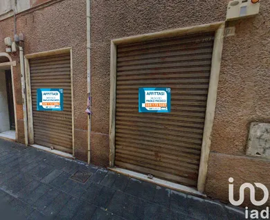 Shop/Premises commercial in Genova