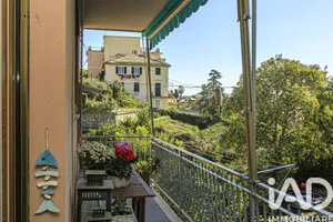 Appartamento 5 locali in Genova