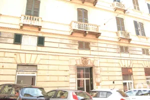 Negozio / locale commerciale in Genova