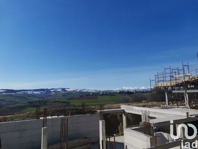 Casa / Villa indipendente in Fermo