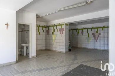 Shop/Premises commercial in Recanati