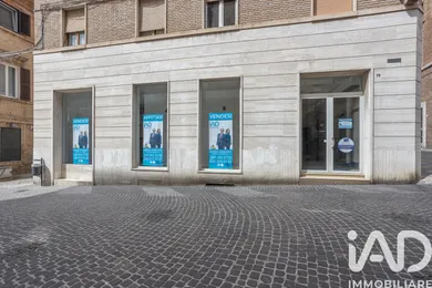 Immobile commericale in Osimo