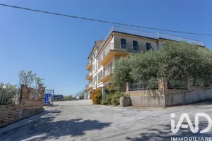 Edificio in Loreto