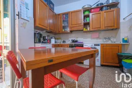 Appartamento 6 locali e più in Genova