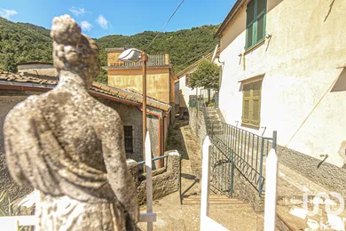 Townhouse in Lumarzo