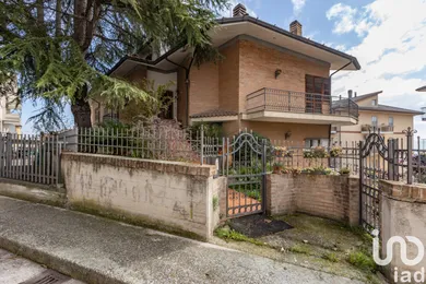 Casa/Villa in Monte Urano