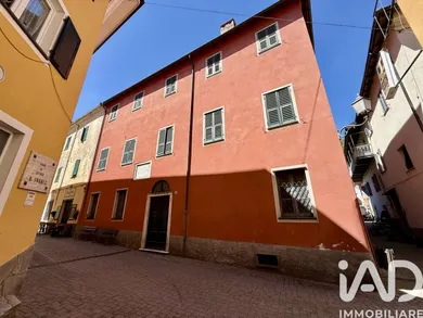 Building in Calizzano