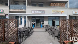 Shop/Premises commercial in San Ginesio