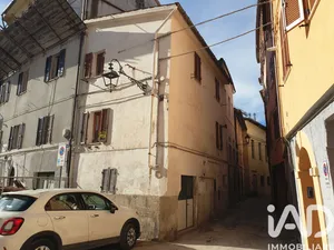 Casa di paese in Tolentino