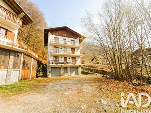 House in Ala di Stura