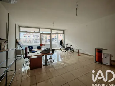 Shop/Premises commercial in Olbia