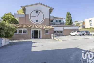 Shop/Premises commercial in Recanati